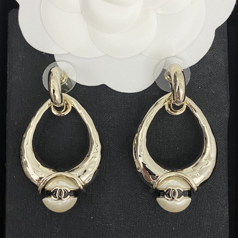 Ch**el earrings